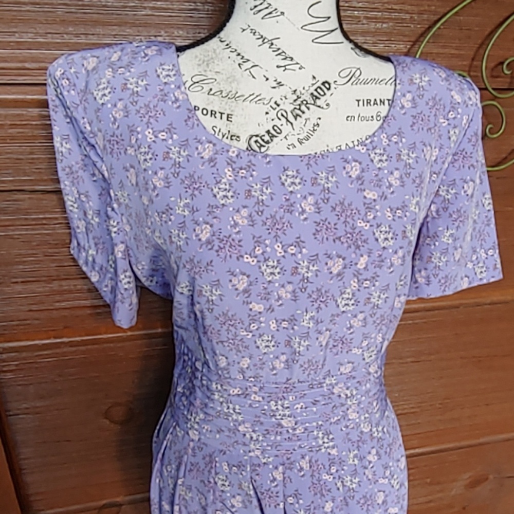Kathy Lee Collection dress.